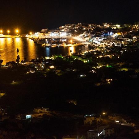 Traditional Stone House With Breathtaking View Villa Serifos Town Exterior foto