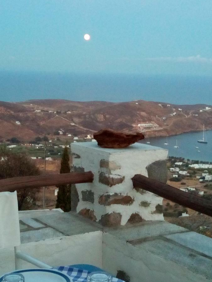 Traditional Stone House With Breathtaking View Villa Serifos Town Exterior foto